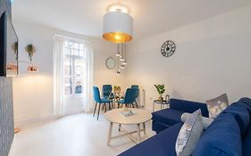 Stunning 2 Bedrooms Apartment Next Door To Selfridges And Oxford Street